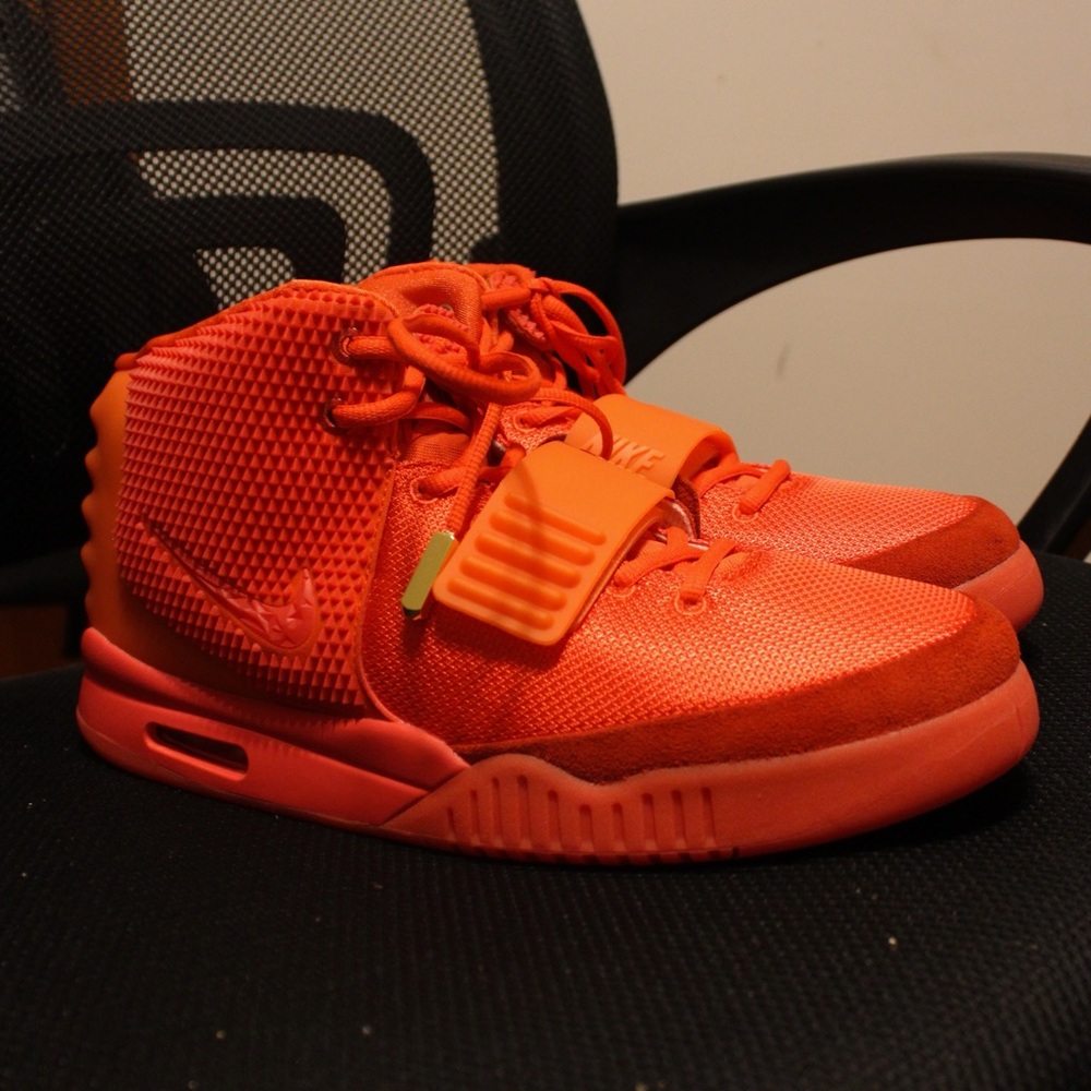 UA Nike Air Yeezy 2 “Red October” Size 11 Men’s